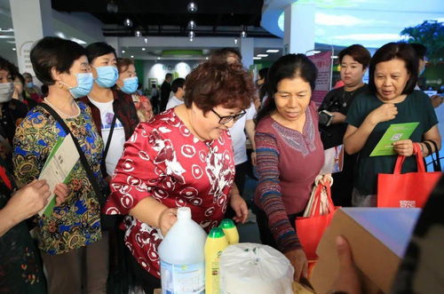 潍坊首个家政大集圆满落幕，2000余人共赴巾帼家政广场赶集盛宴